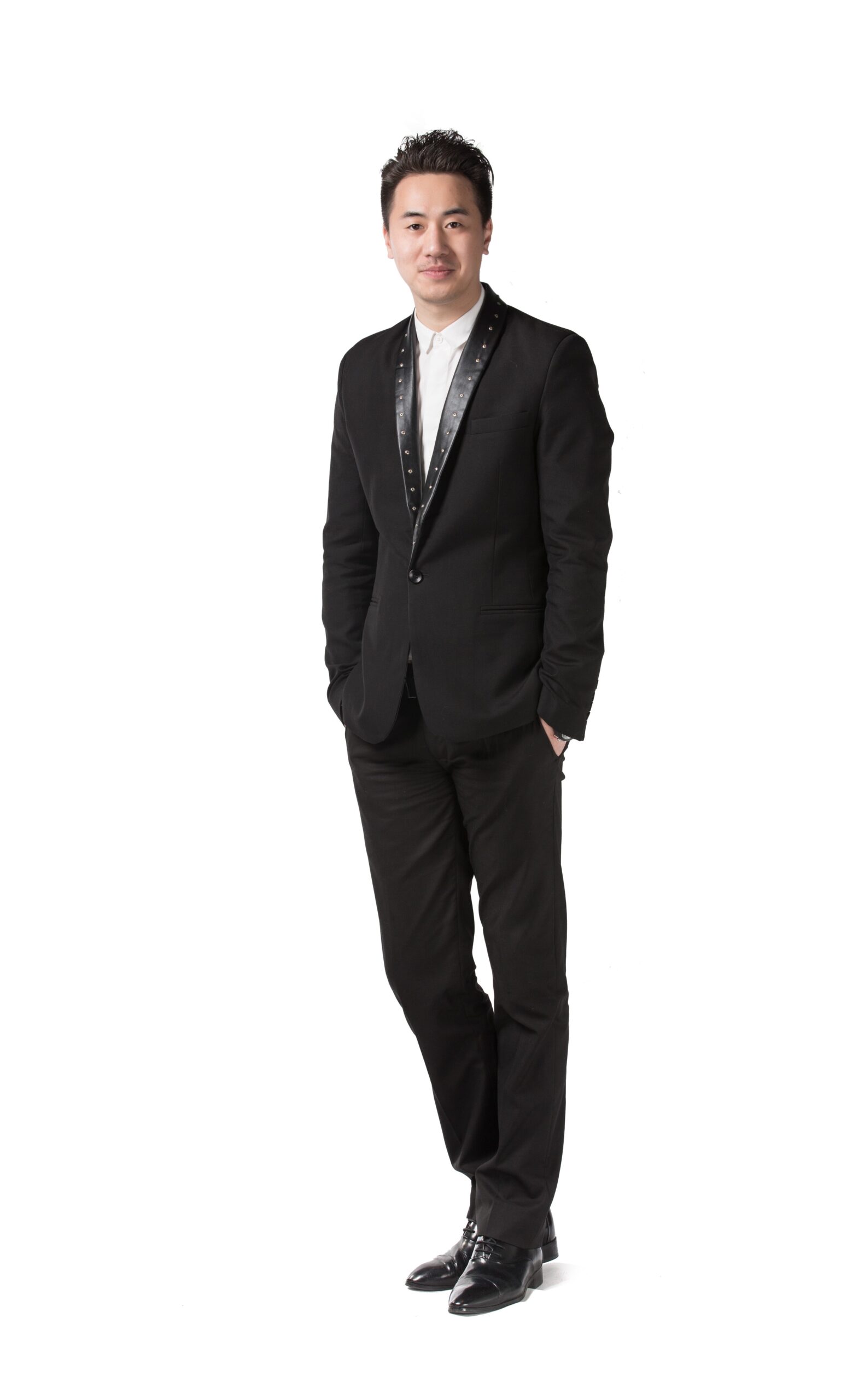 SAINT LEE 李世一